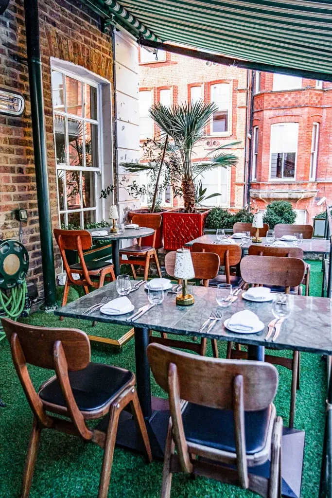 Outdoor dining Chelsea